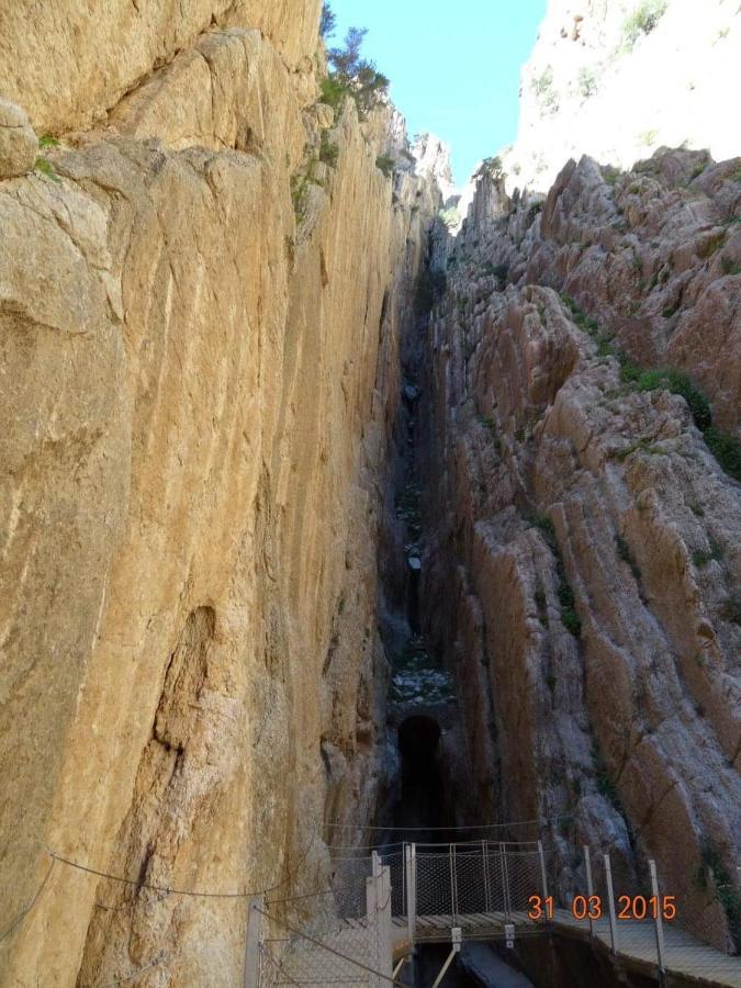 Alojamiento Rural El Paraiso Del Chorro Luaran gambar