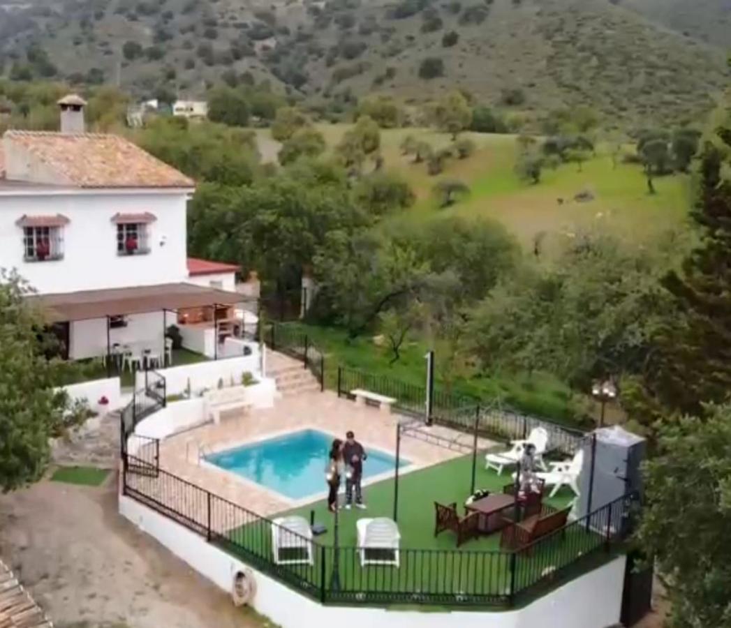Alojamiento Rural El Paraiso Del Chorro Luaran gambar